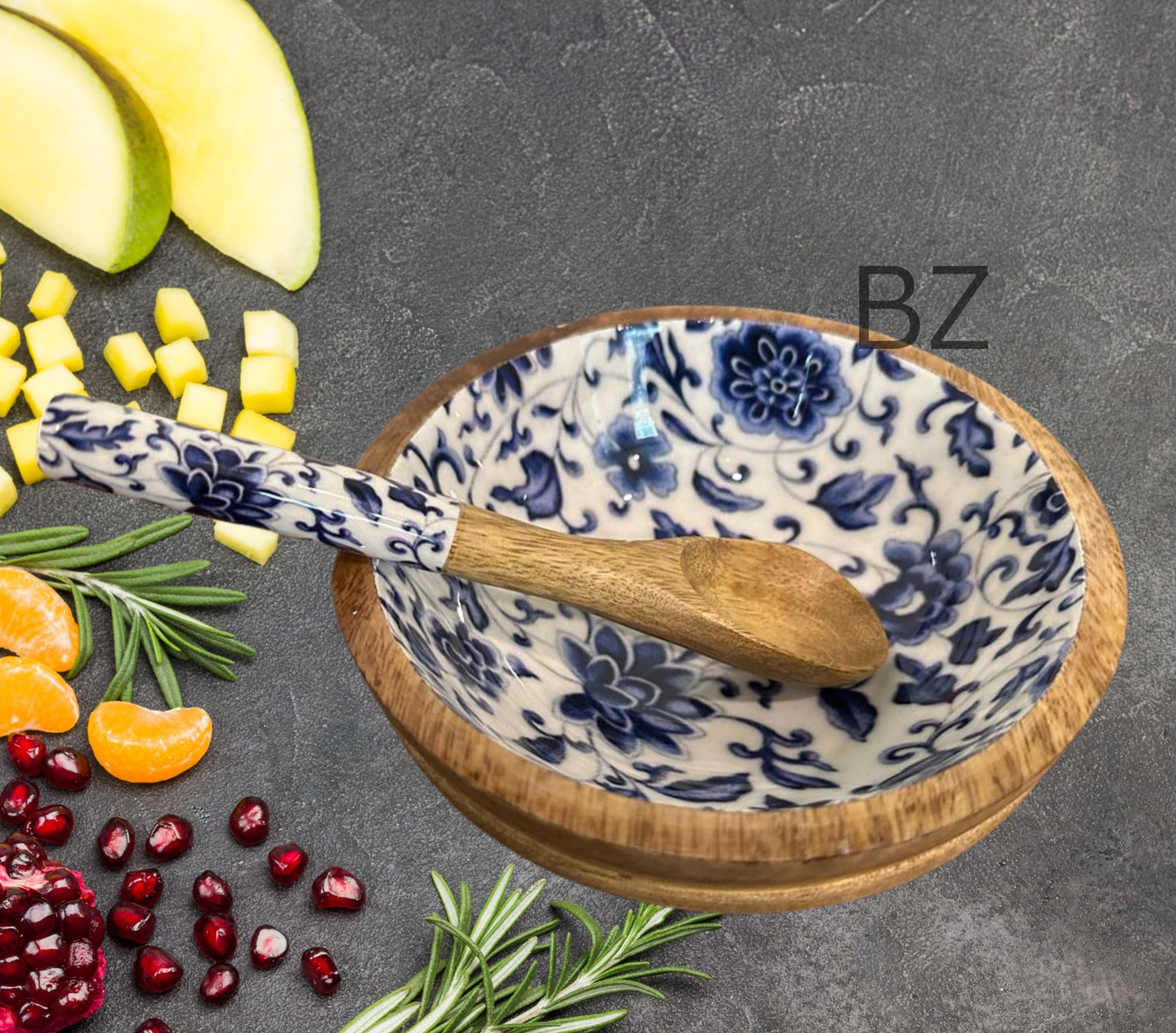Mango wood serving bowl set