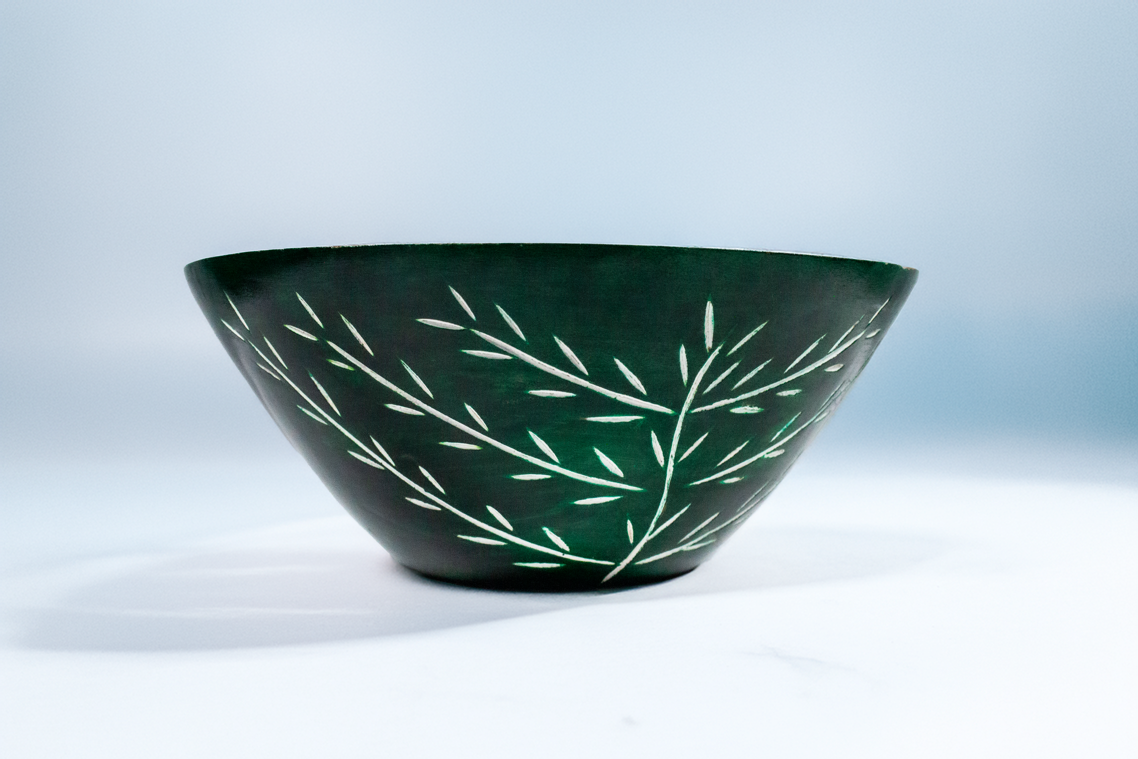 Carved Pattern Mango Wood Bowl