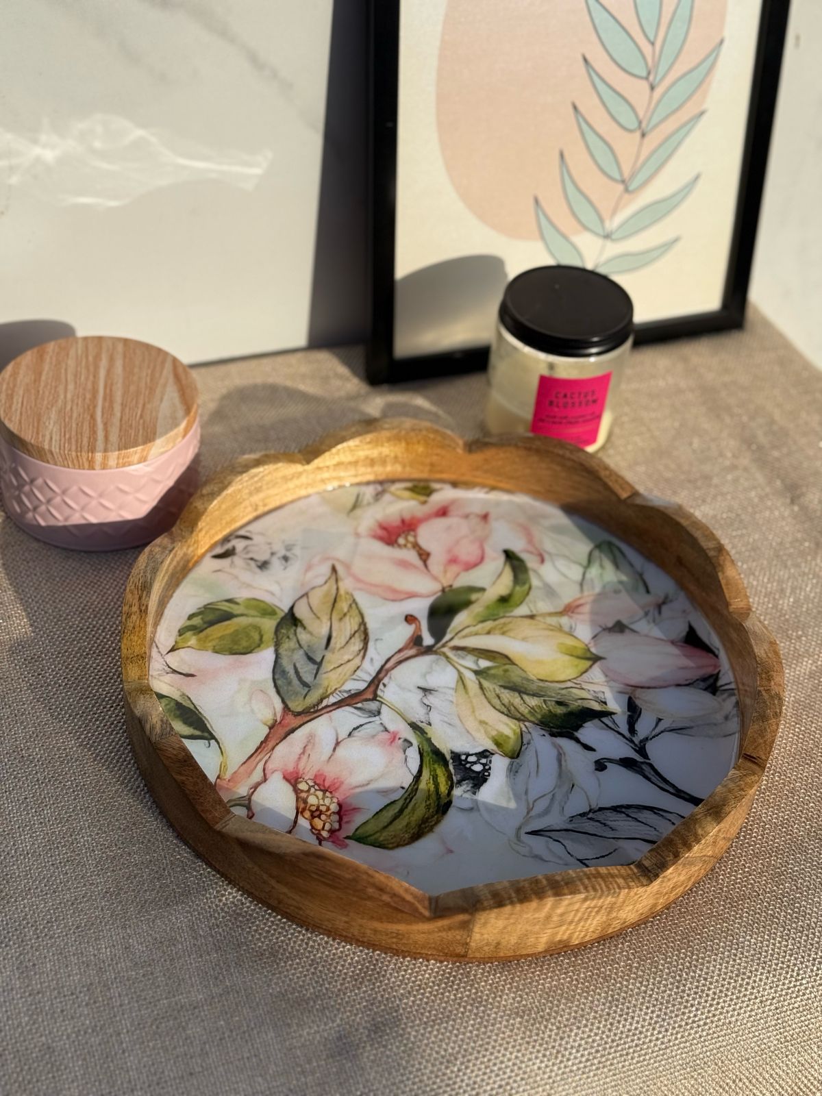 Lilly Mango Wood Carved Round Tray