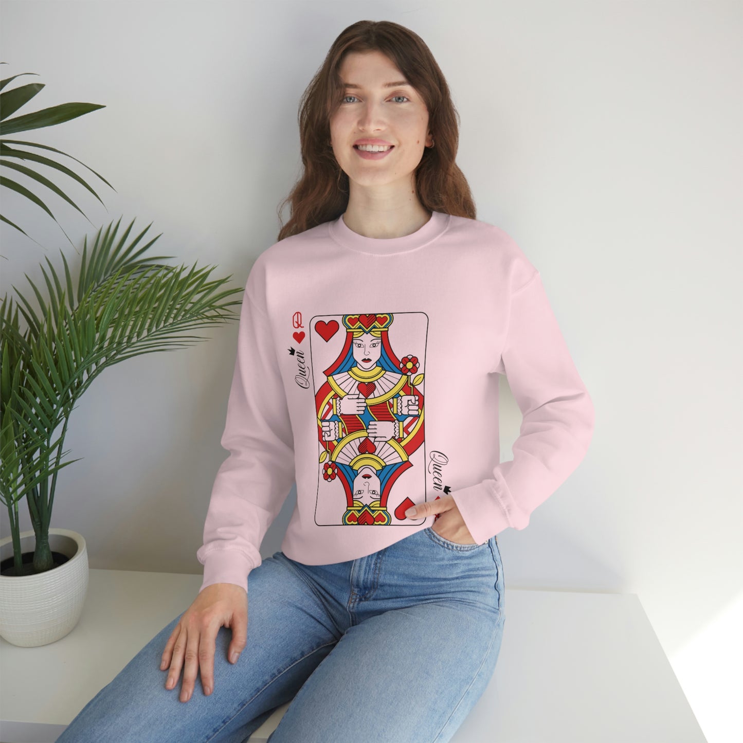 Queen of Hearts Graphic Crewneck Sweatshirt